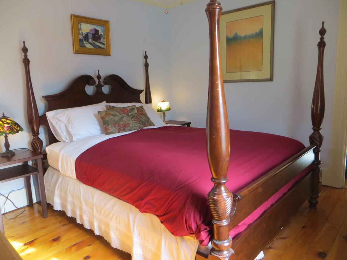 Cooperstown Bed And Breakfast 2*
